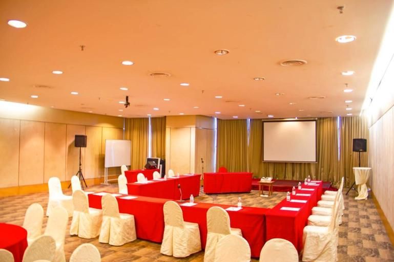 غرفة الاجتماعات