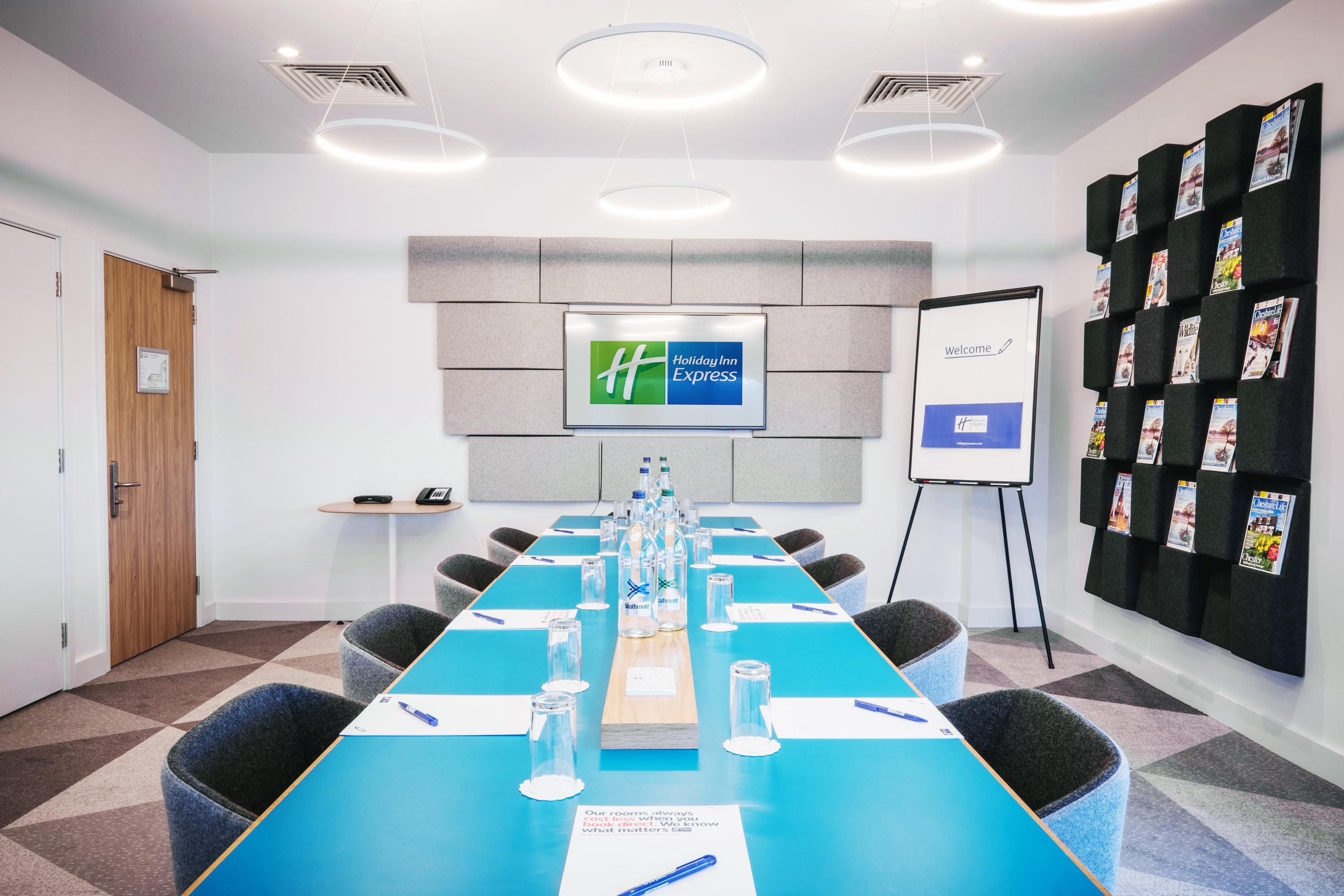 غرفة الاجتماعات