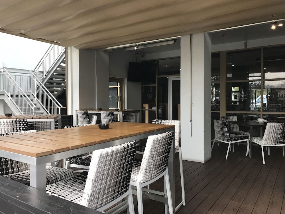 شرفة مرصوفة