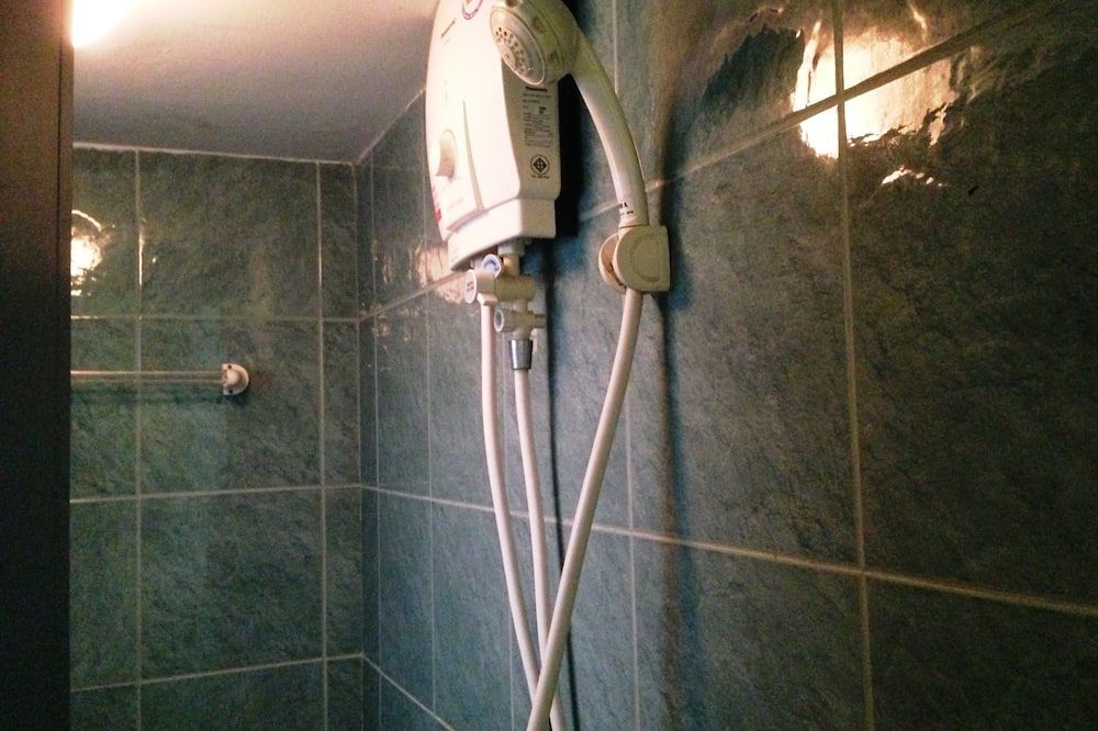 آخر