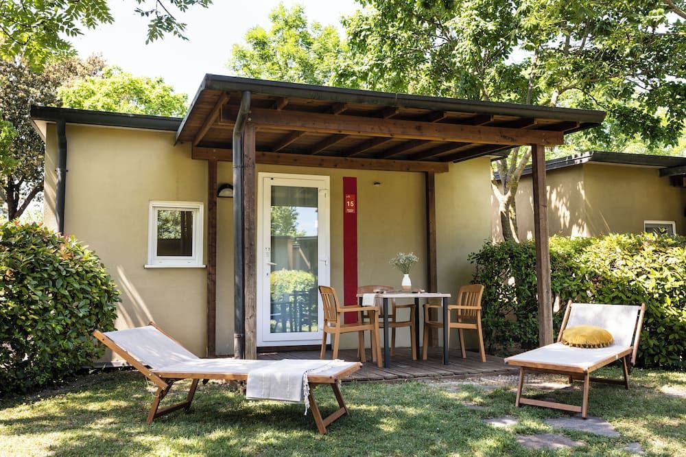 شرفة مرصوفة