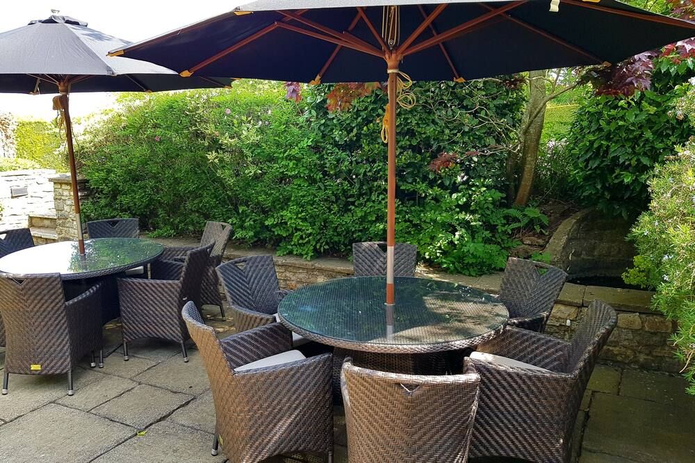 شرفة مرصوفة