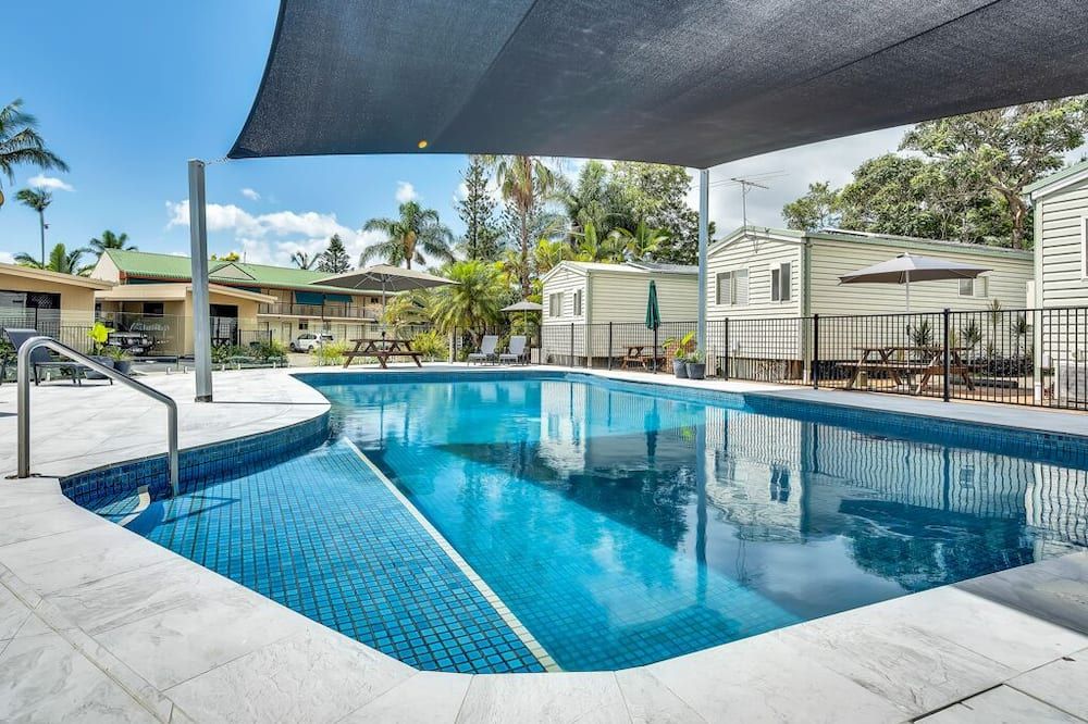 حوض السباحة صورة