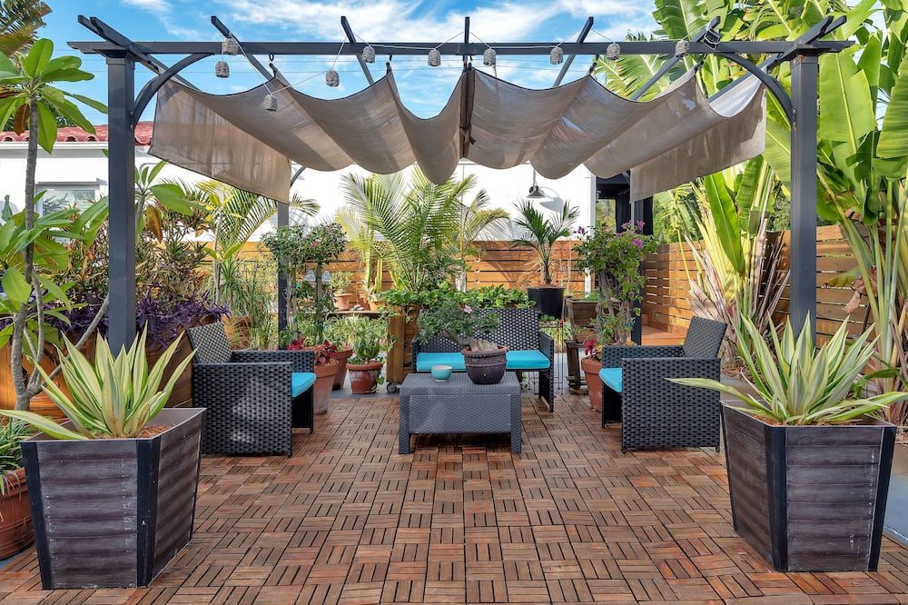 شرفة مرصوفة صورة