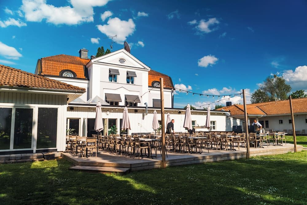 شرفة مرصوفة