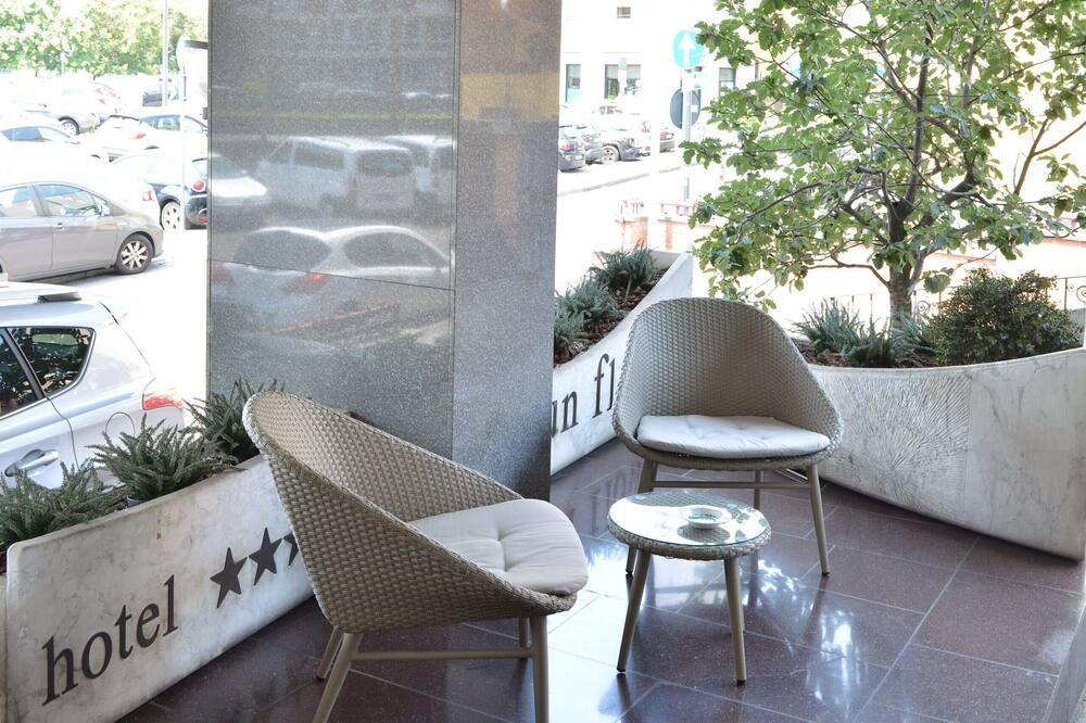 شرفة مرصوفة