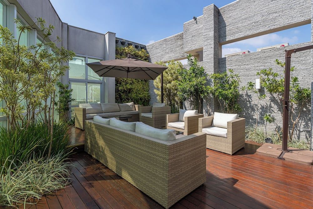 شرفة مرصوفة