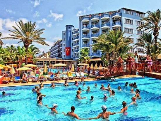 حوض السباحة صورة