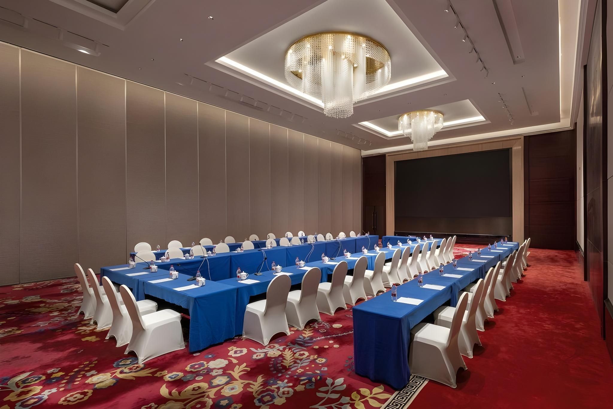 غرفة الاجتماعات