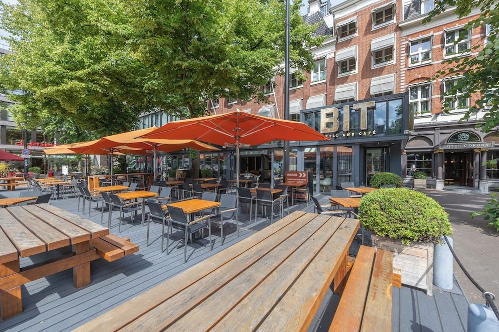 شرفة مرصوفة