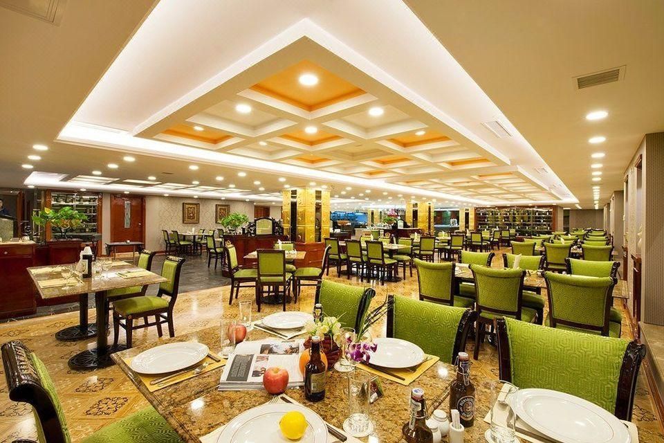 مطعم