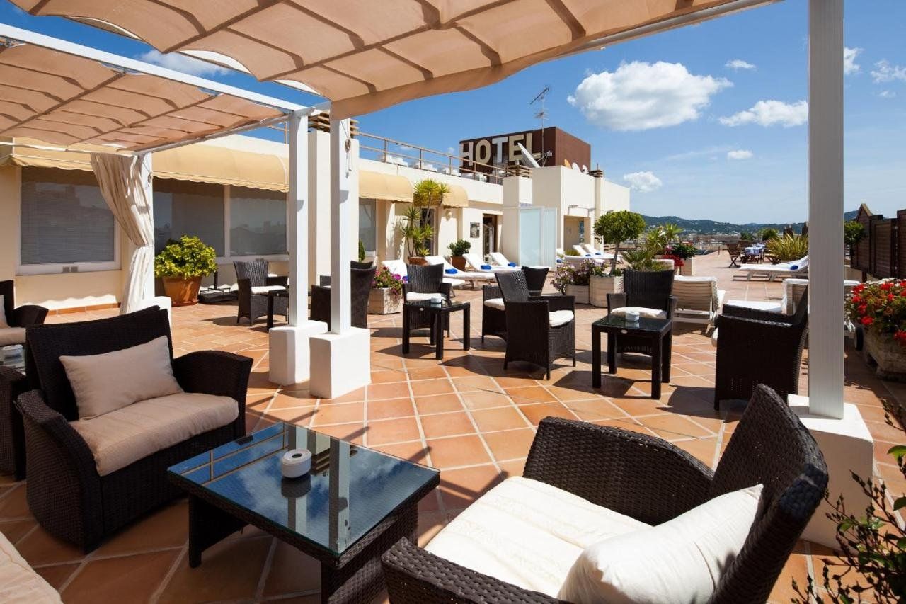 شرفة مرصوفة