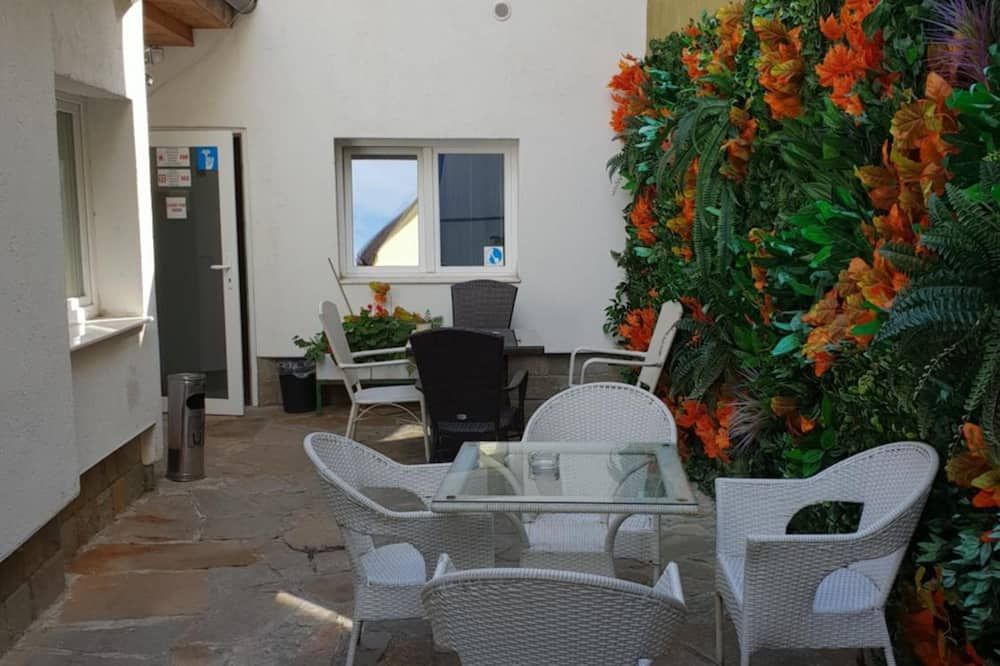 شرفة مرصوفة صورة