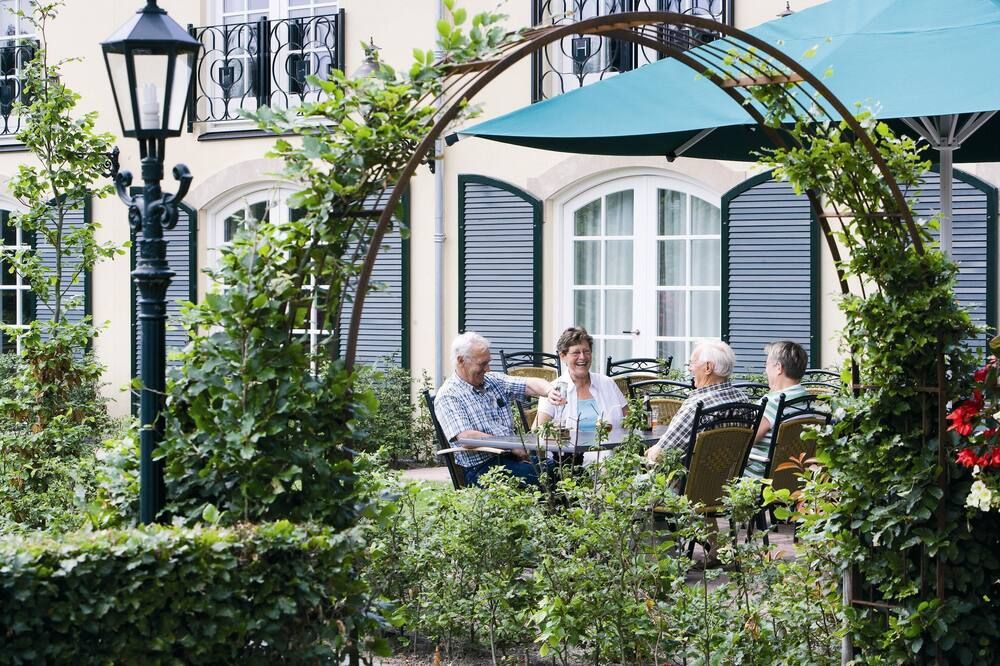 شرفة مرصوفة