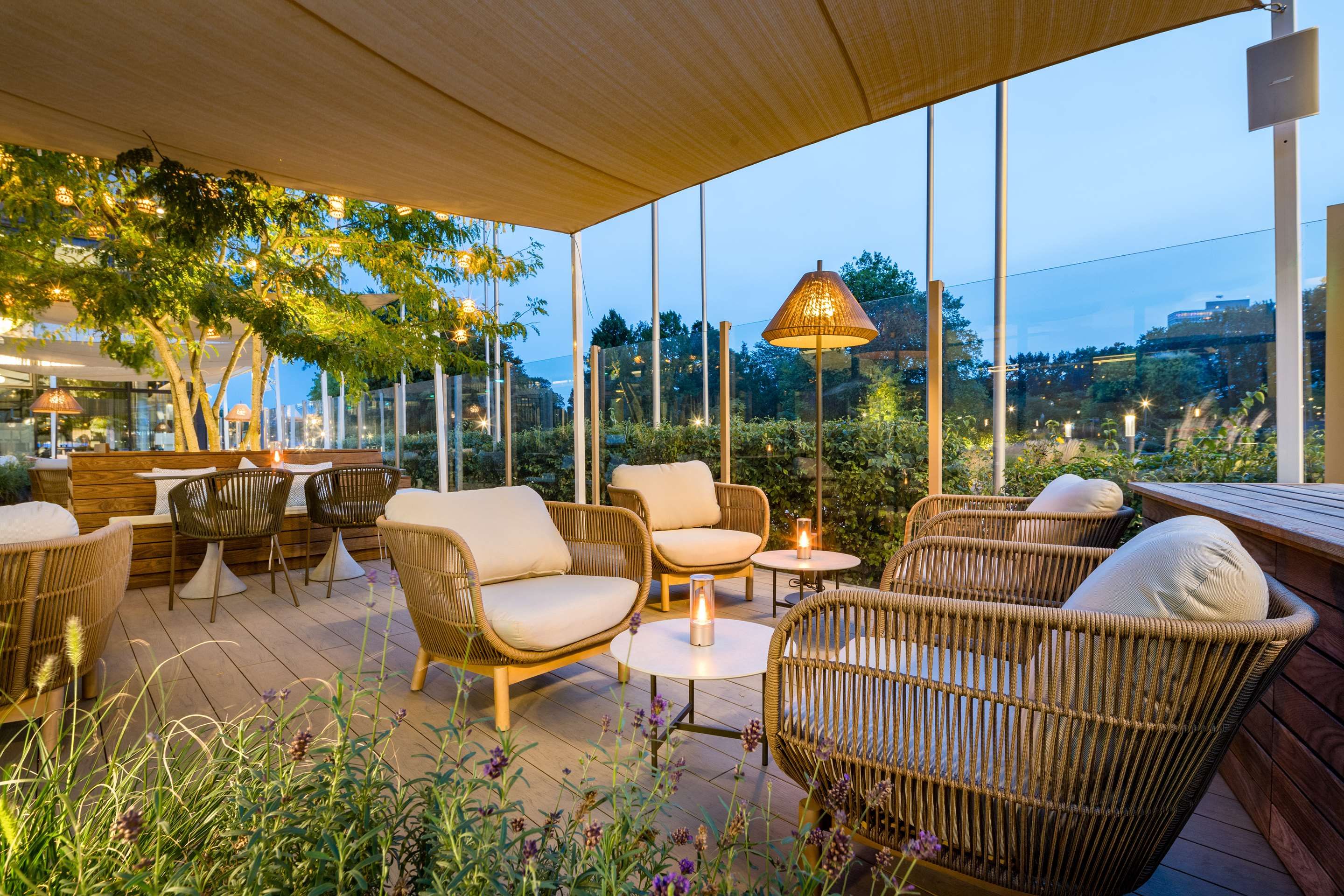 شرفة مرصوفة صورة