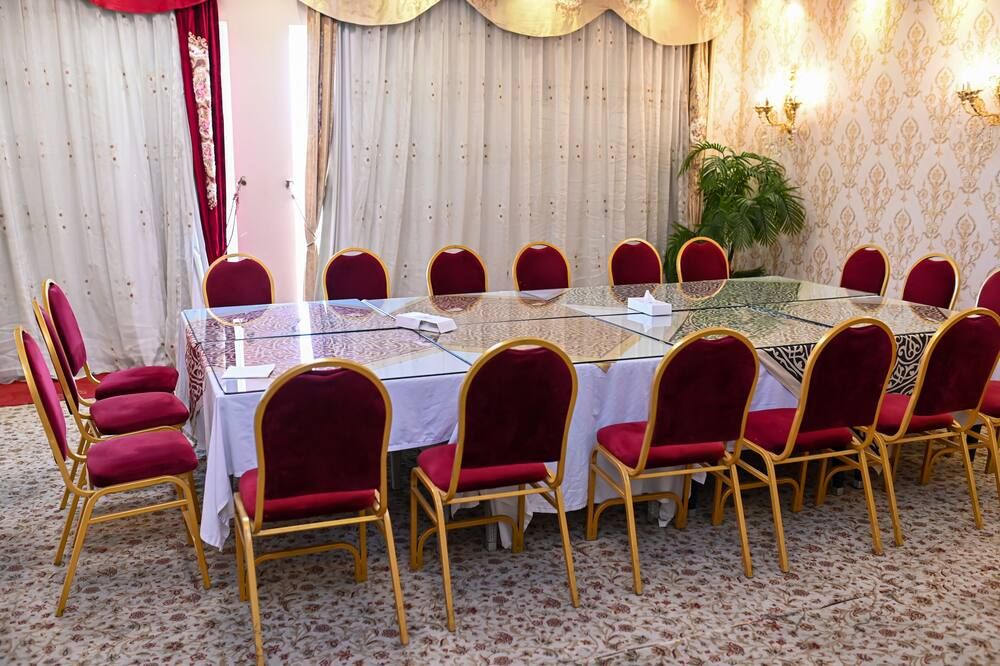 غرفة الاجتماعات