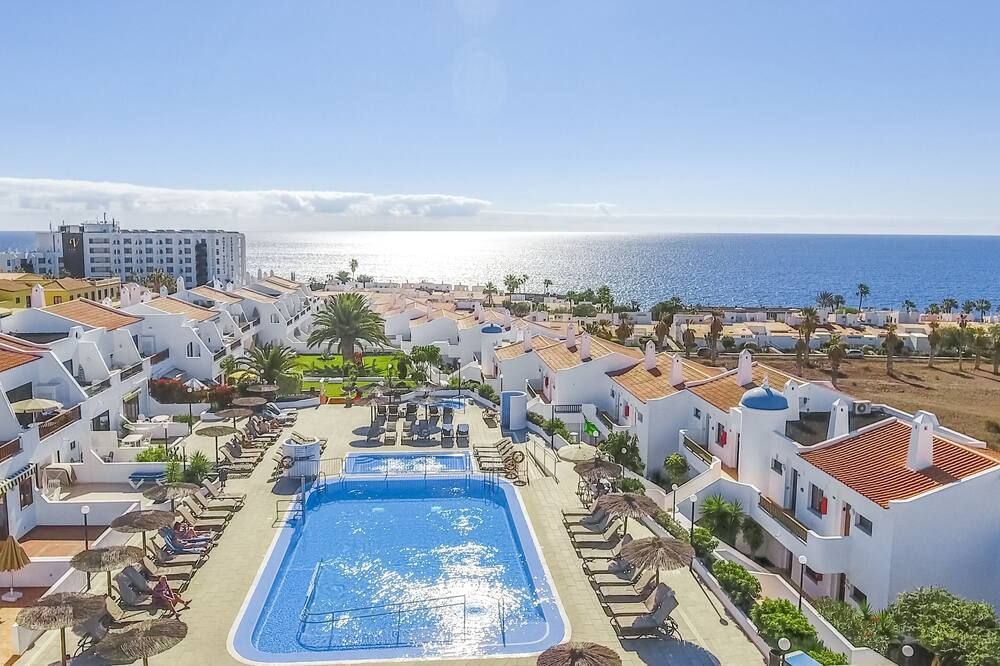 حوض السباحة صورة