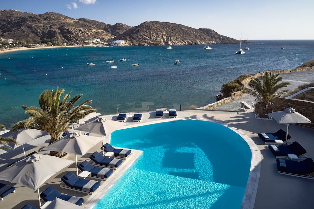 حوض السباحة صورة