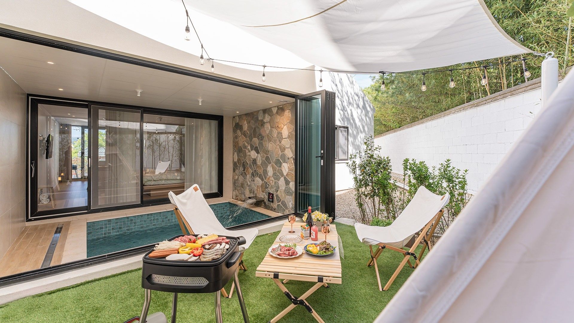 شرفة مرصوفة