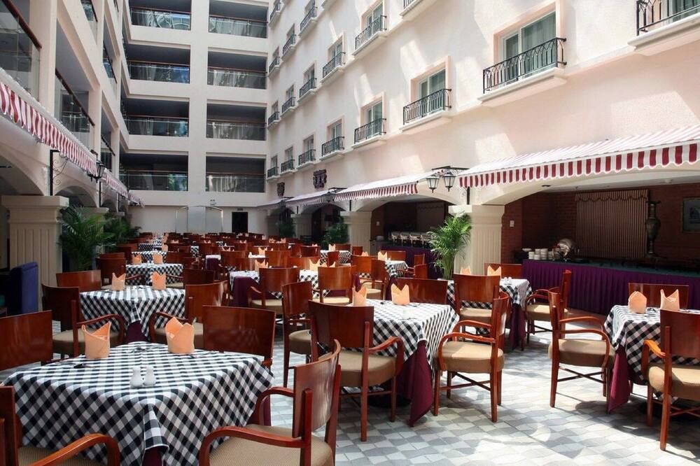 مطعم