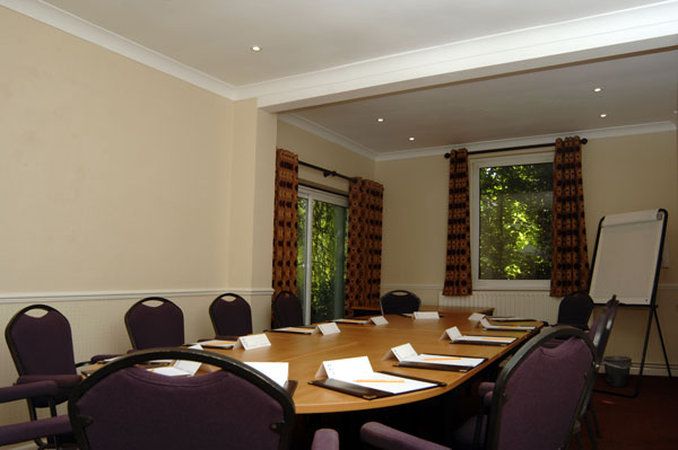 غرفة الاجتماعات