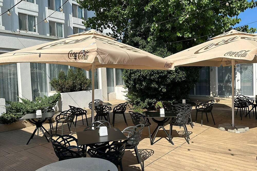 شرفة مرصوفة