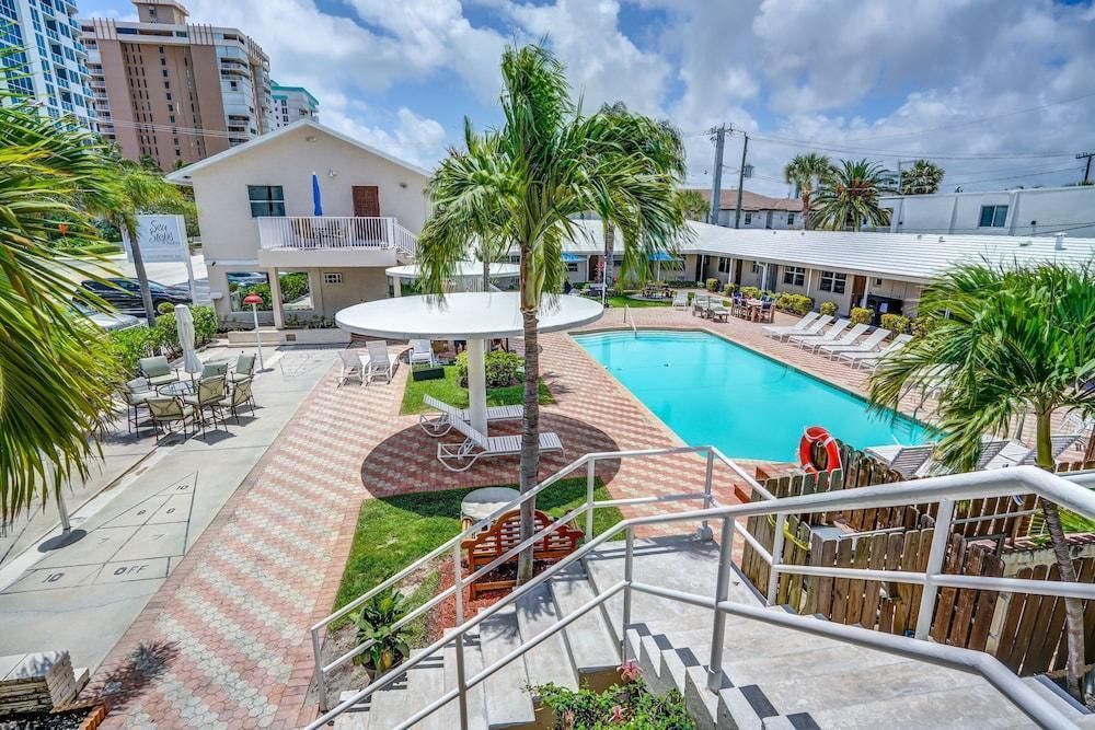 حوض السباحة صورة