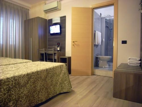 آخر