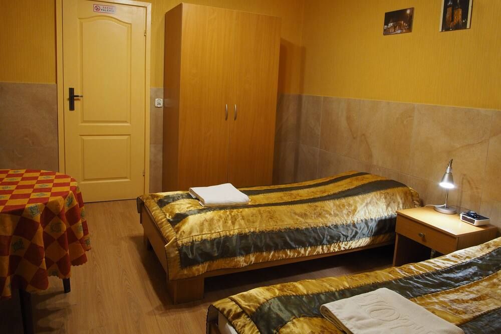 آخر