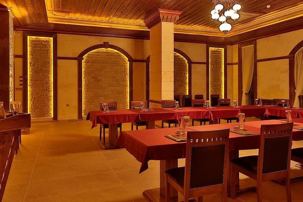 مطعم