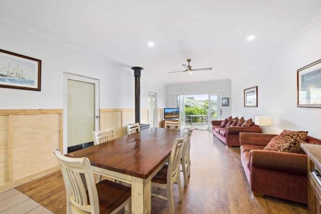 غرفة طعام صورة