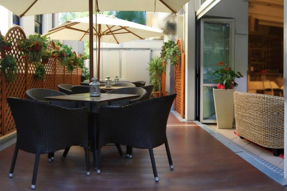 شرفة مرصوفة صورة