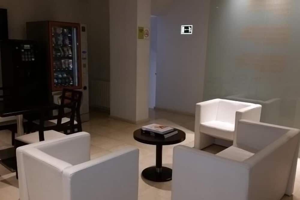آخر