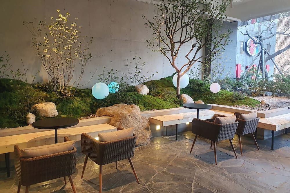 شرفة مرصوفة