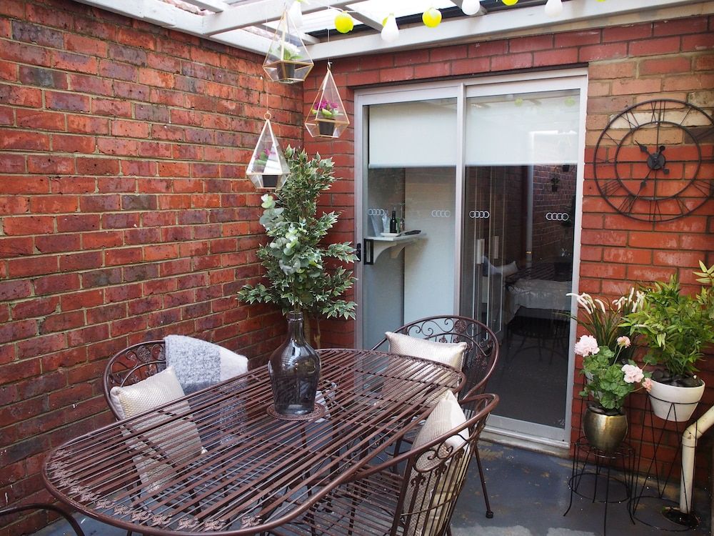 شرفة مرصوفة