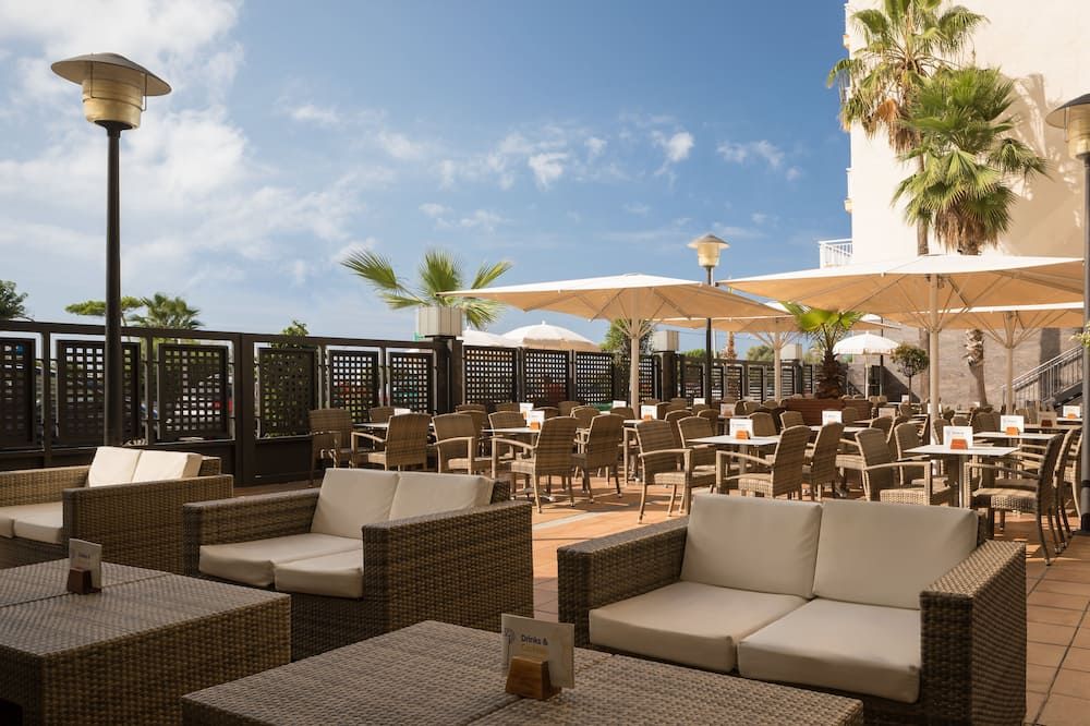 شرفة مرصوفة