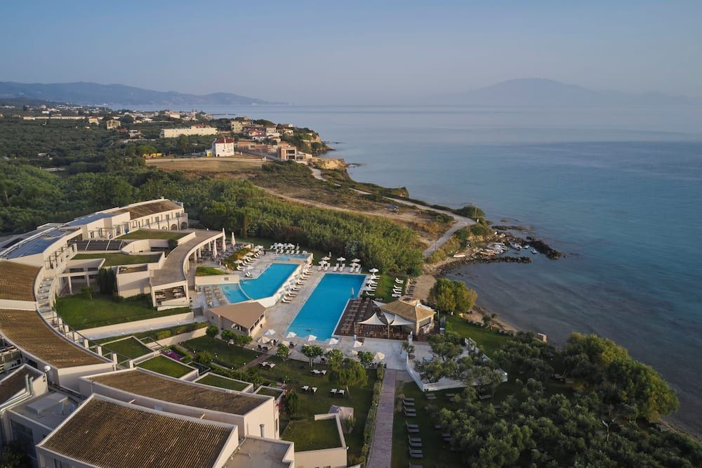 حوض السباحة صورة