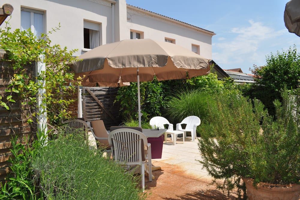 شرفة مرصوفة