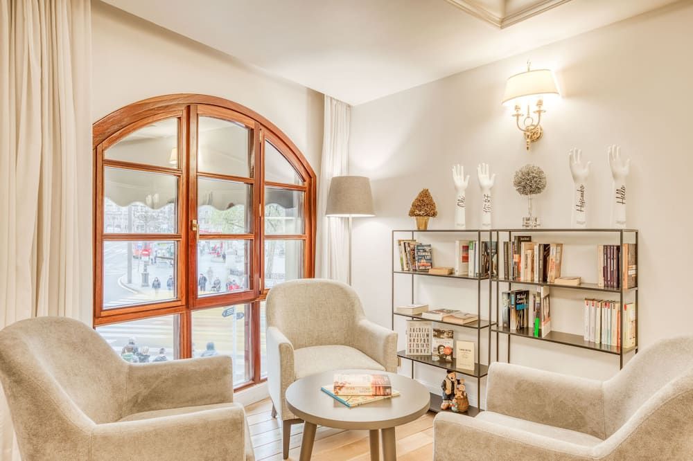 غرفة معيشة صورة