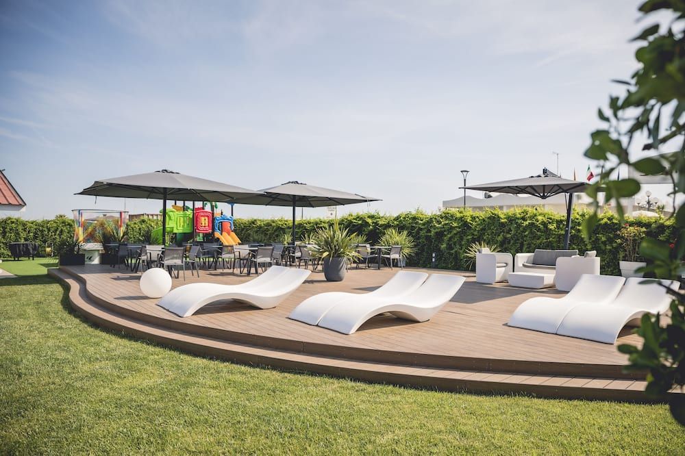 شرفة مرصوفة