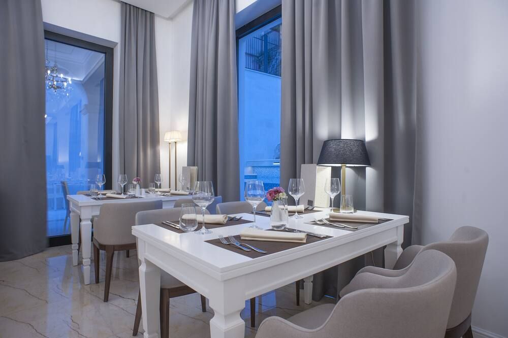 غرفة طعام صورة