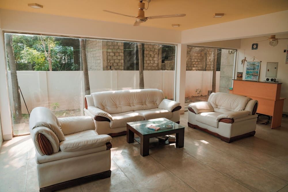 غرفة معيشة صورة