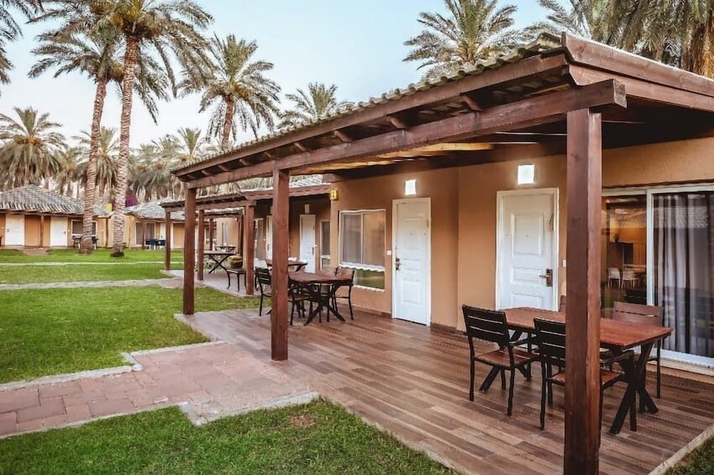 شرفة مرصوفة