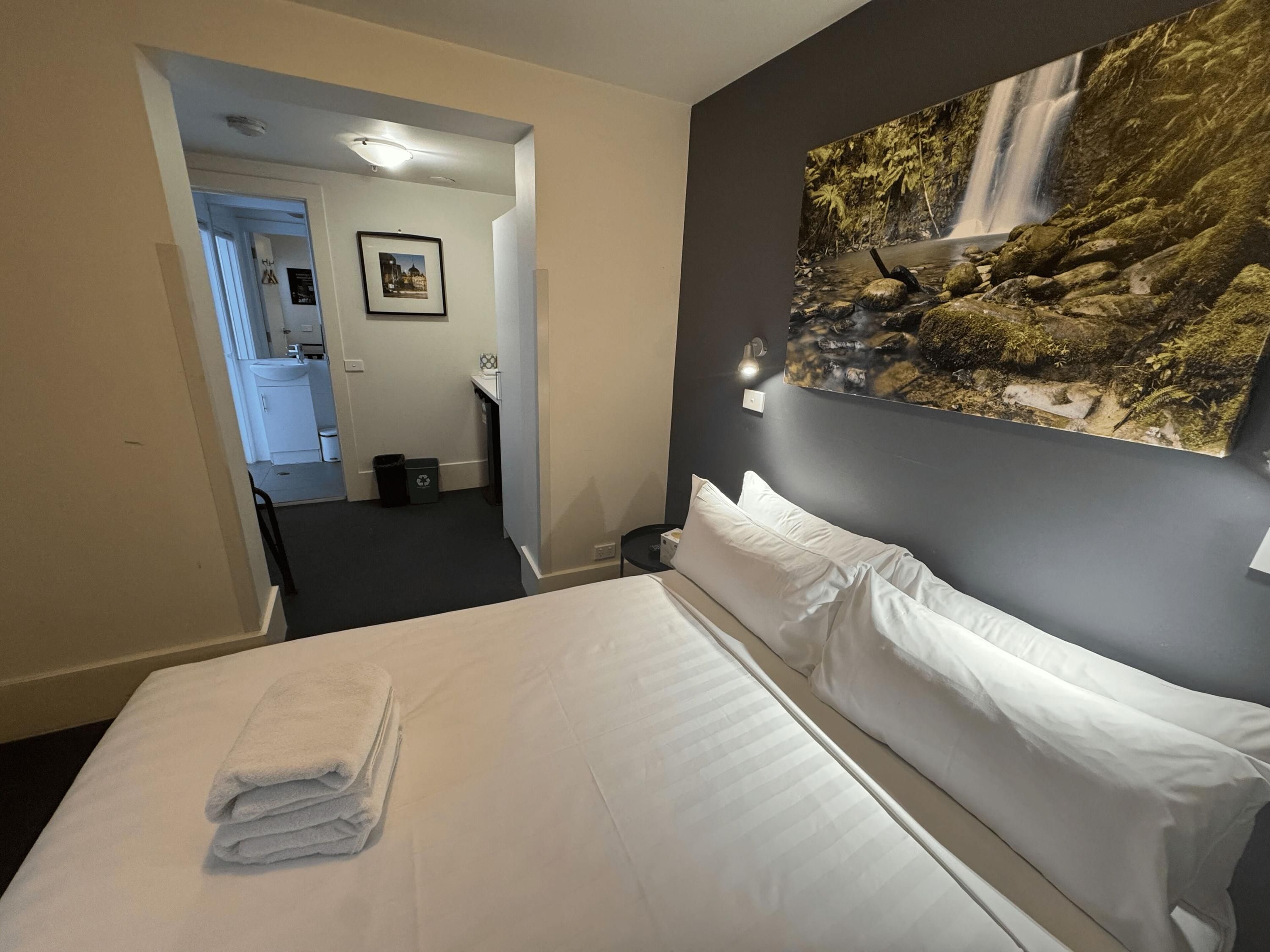 آخر