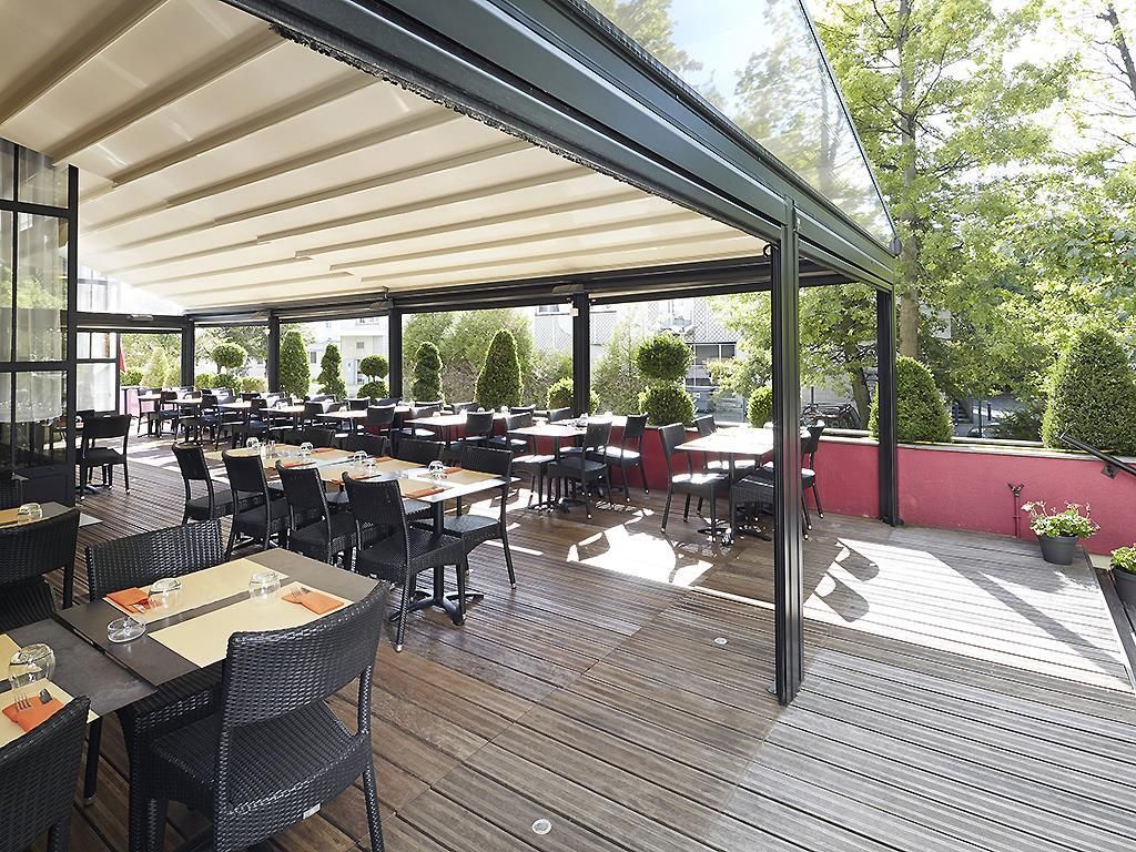 مطعم