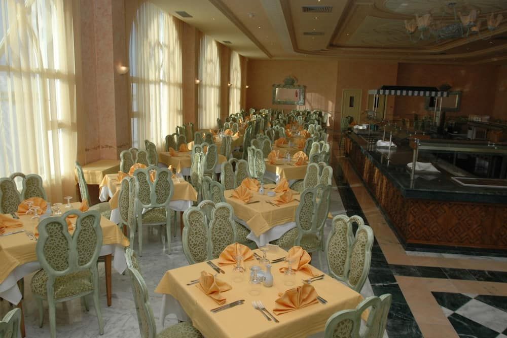 مطعم