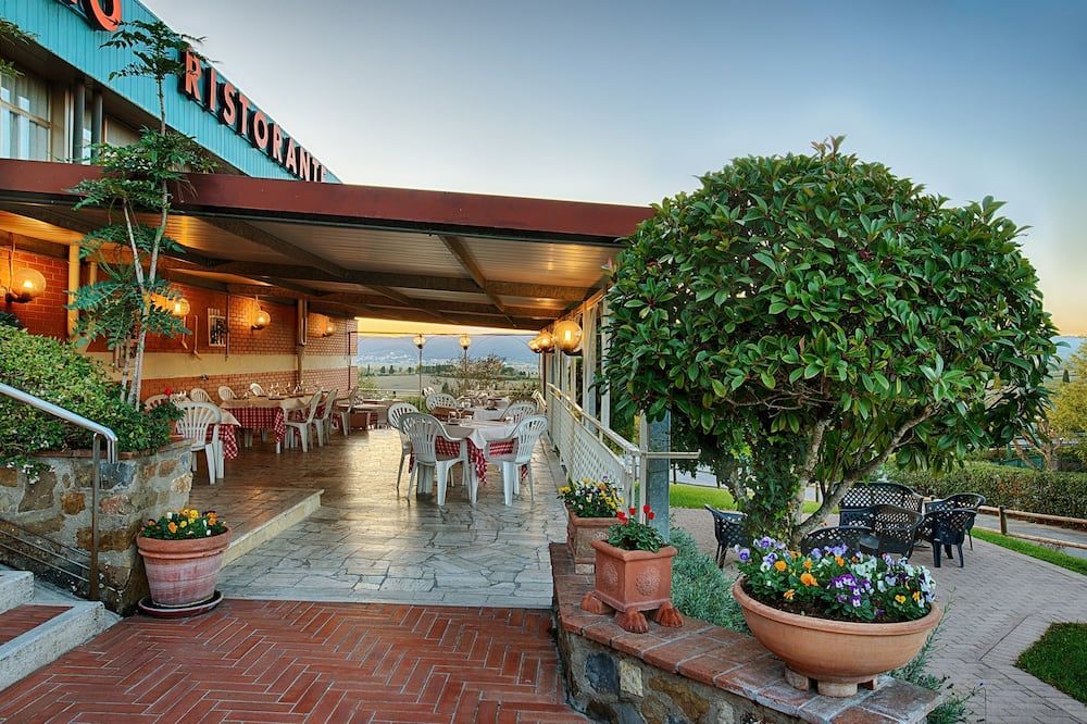 شرفة مرصوفة