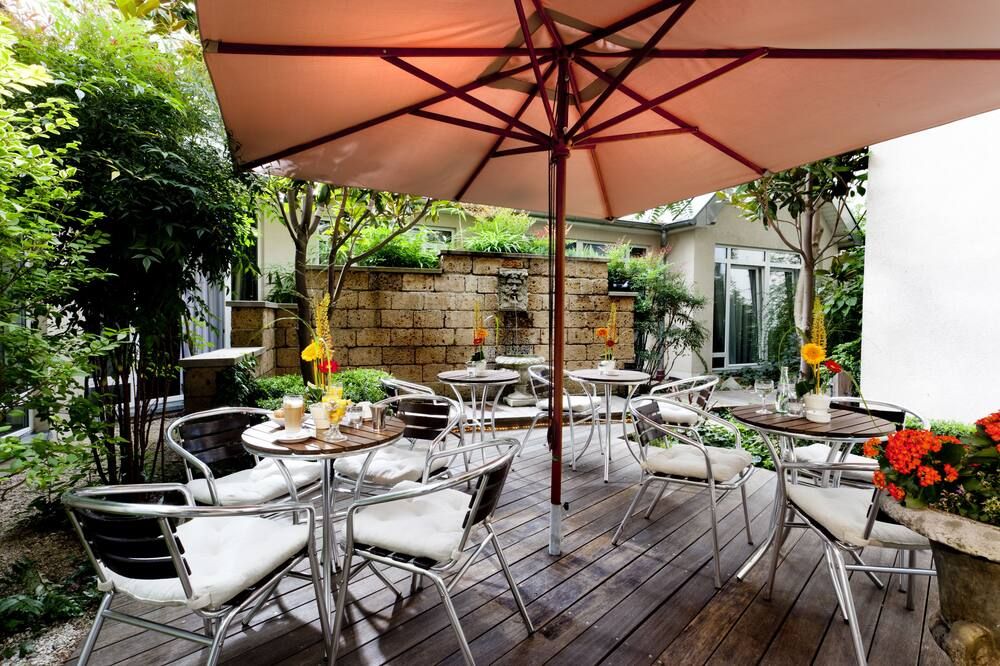 شرفة مرصوفة