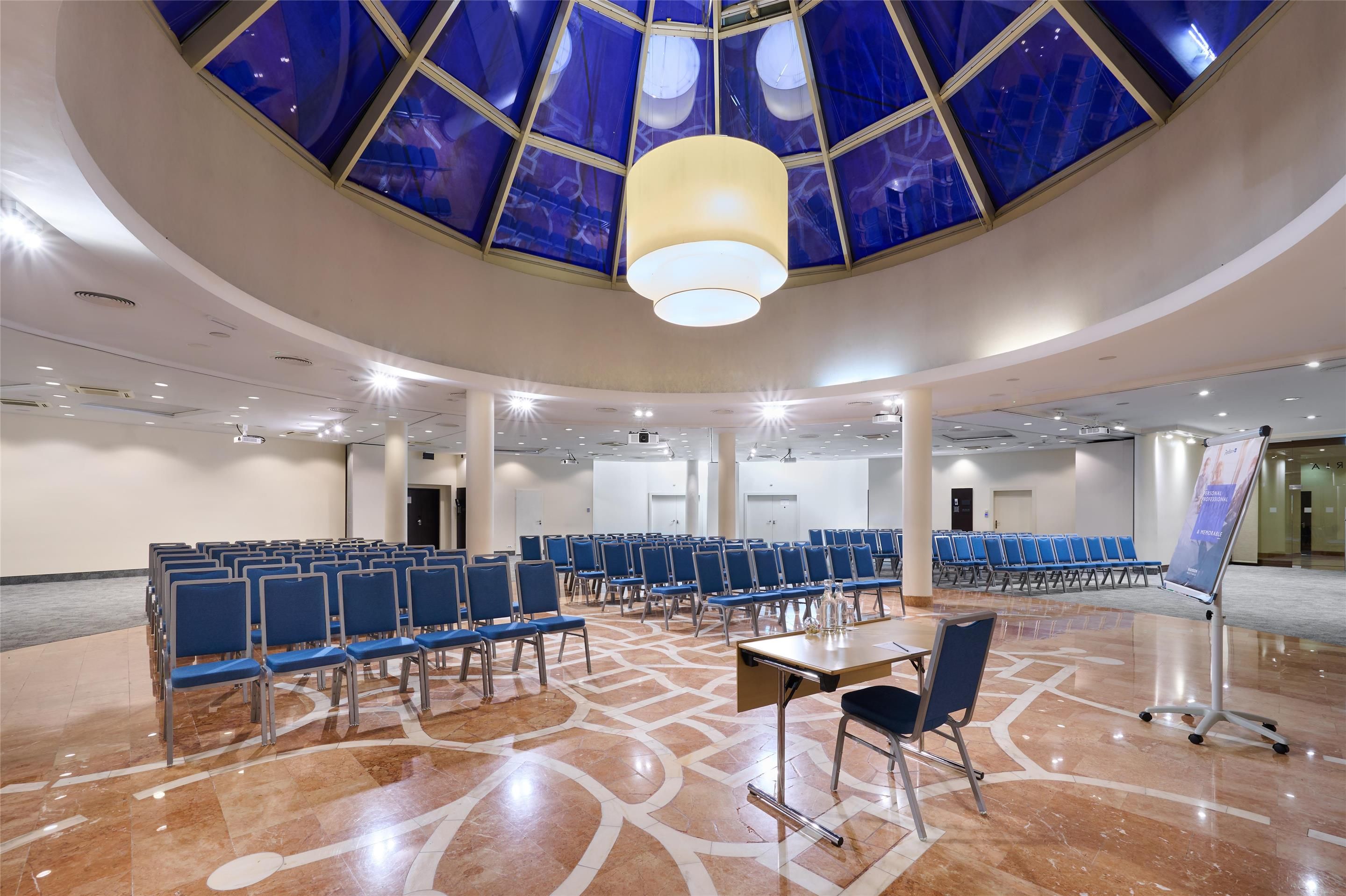 غرفة الاجتماعات