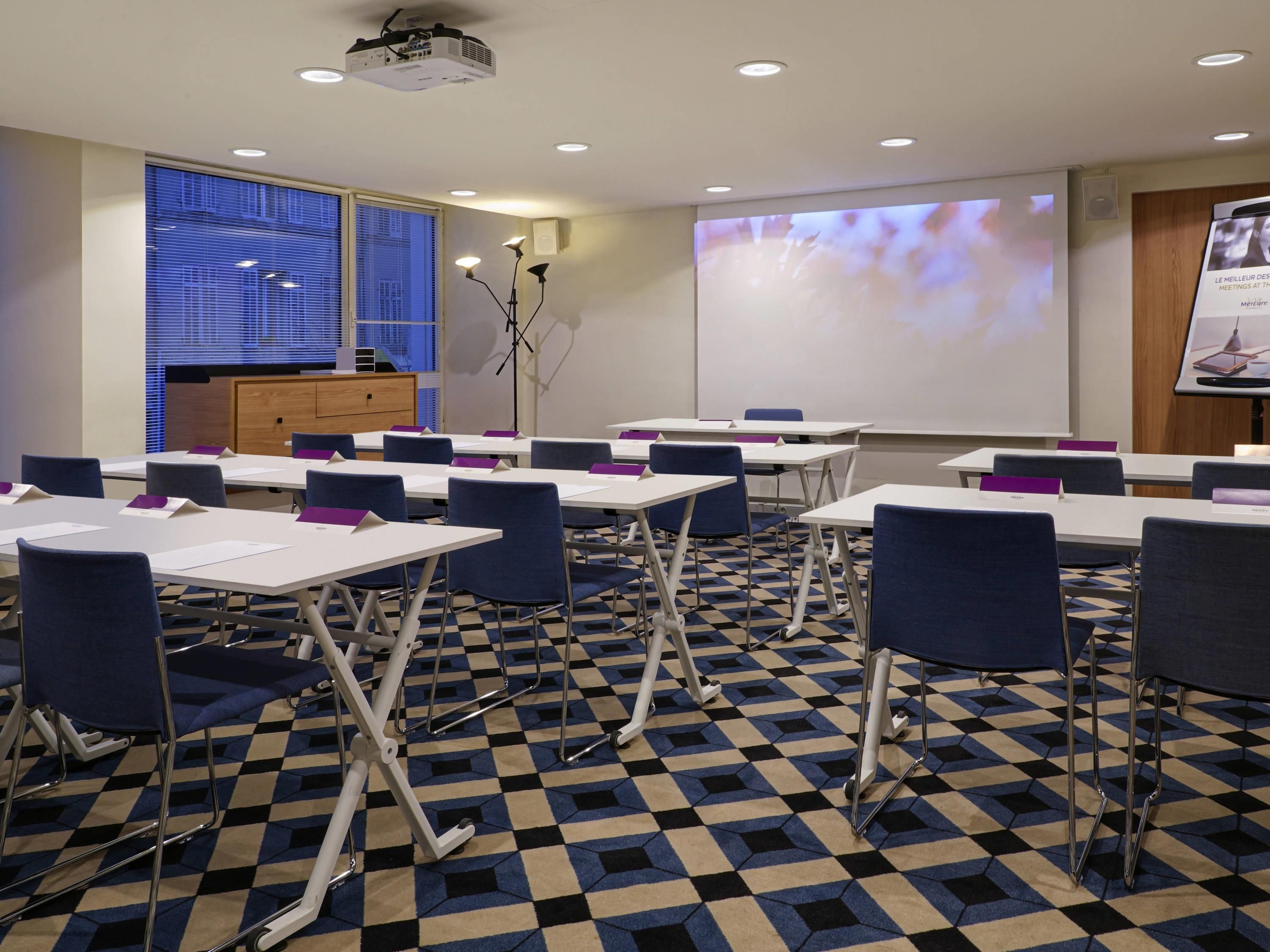 غرفة الاجتماعات